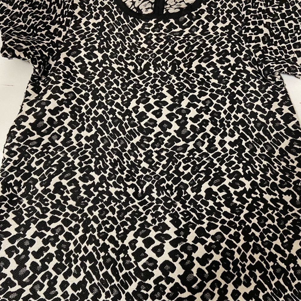 Kardashian's Girl's Cheetah print dress girls size 4T